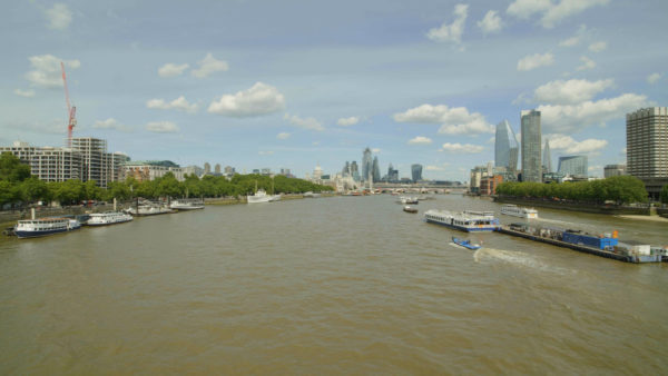 Thames-Waterloo-bridge-facing-east